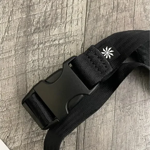 Athleta‎ Crossbody Belt Bag Grey Silver Fanny Pack Waist Bag - Picture 3 of 6